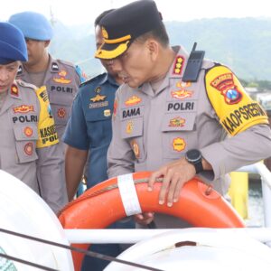 *Jelang Nataru Polresta Banyuwangi Gelar Pemeriksaan Keselamatan Terpadu di Pelabuhan Ketapang*