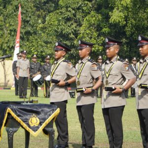 *Anak Petani hingga Montir Jadi Lulusan Terbaik Bintara Remaja SPN Polda Jatim*