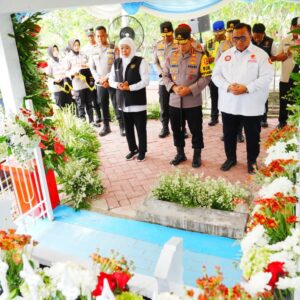 Ziarah Makam hingga Groundbreaking Museum Marsinah, Kapolri: Mengenang Pahlawan Nasional Buruh