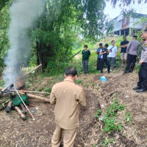*Polres Pasuruan Bongkar Arena Judi Sabung Ayam di Pandaan*