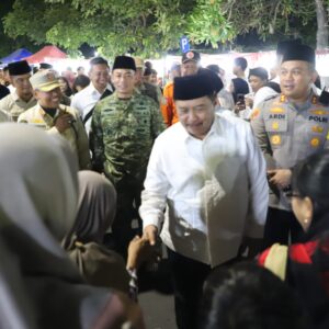 Sambut 2026 : Pantau Car Free Night Bupati Jombang Pastikan Kenyamanan Warga dan Geliat UMKM