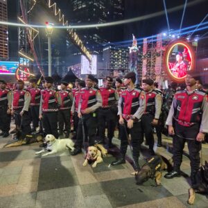 *Baharkam Polri Kerahkan K-9 Jaga Keamanan Perayaan Tahun Baru di HI*
