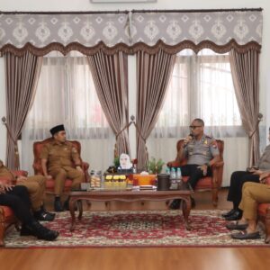 *Kapolres Pasuruan Kota Kunjungi Wali Kota Adi Wibowo, Bangun Komunikasi Jaga Kamtibmas*