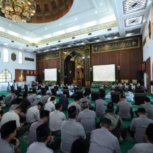 *Polda Jatim Peringati Isra’ Mi’raj Pertebal Iman dan Taqwa*