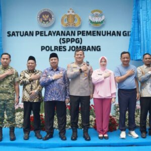 *Dukung Program Makan Bergizi Gratis, Kapolres Jombang Resmikan Tiga SPPG Yayasan Kemala Bhayangkari*