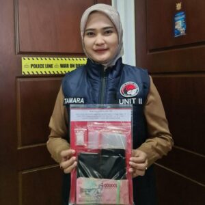 *Polres Gresik Bongkar Jaringan Sabu Lintas Kota, Tiga Tersangka Pengedar Diamankan*