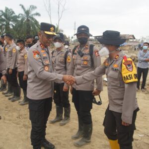 Tinjau Latsitardanus di Aceh Tamiang, Gubernur Akpol Pastikan Taruna Hadir Membantu Masyarakat