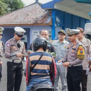 *Polres Jember Gelar Operasi Keselamatan Semeru 2026 Ciptakan Budaya Tertib Lalin*