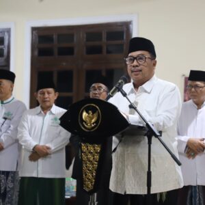 Bupati Warsubi Lepas Keberangkatan Ribuan Jemaah Mujahadah Kubro NU Jombang Ke Malang