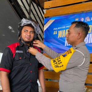 *Operasi Keselamatan Semeru Polres Lamongan Ajak Ojol Jadi Pelopor Tertib Lalin*