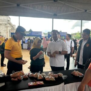 *Sinergi Polres Ngawi dengan Pemkab Beri Pendampingan Operasi Pasar Murah*