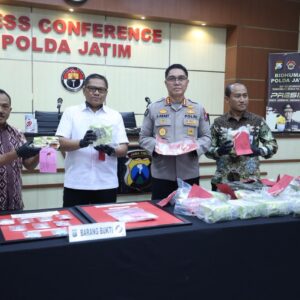 *Polda Jatim Bongkar 2 Kasus Narkoba, Total 33,374 Kg Sabu Disita Satu Kurir Ditangkap*