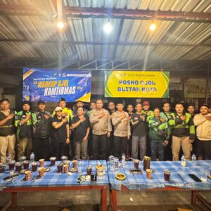 *Polres Blitar Kota Gelar Sahur Bersama Komunitas Ojol*