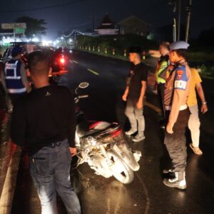 *Polres Bangkalan Gelar KRYD Bulan Suci Ramadhan 13 Motor Tanpa STNK Diamankan*