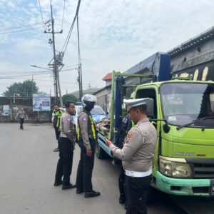 Polres Pelabuhan Tanjungperak Amankan Truk Curian Asal Mojokerto Satu Jam Pascadilaporkan Hilang*