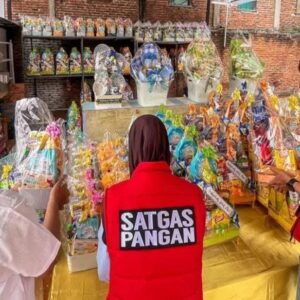*Satgas Pangan Polresta Banyuwangi Ingatkan Swalayan Tarik Produk Hampir Kedaluwarsa*