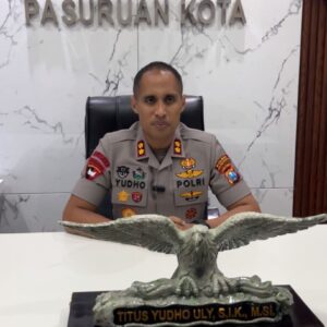 *Polres Pasuruan Kota Ungkap Peredaran Uang Palsu, Tersangka Asal Gresik Diamankan*