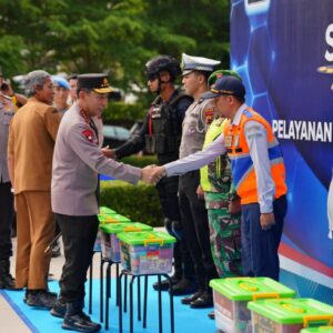 Tinjau Kalikangkung, Kapolri Pastikan Pelayanan hingga Rekayasa Lalin Optimal Hadapi Mudik
