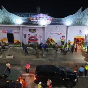 *Dibangun Mirip IKN, Posyan Polres Probolinggo Manjakan Pemudik Dengan Berbagai Fasilitas Layanan Gratis*