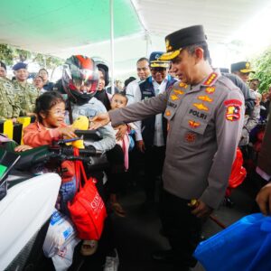 Tinjau Arus Balik di Pelabuhan Bakauheni, Kapolri Pastikan Pemudik Aman-Selamat Sampai Tujuan