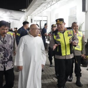 *Kapolres Mojokerto Kota Cek Sejumlah Gereja Pastikan Rangkaian Ibadah Paskah Aman*