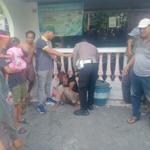 *Gerak Cepat Polsek Kenjeran Amankan Pelaku Jambret di Platuk dari Amukan Massa*