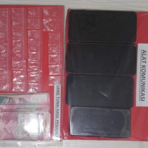 *Polres Tanjungperak Ungkap Jaringan Pengedar Sabu, 4 Tersangka Diamankan di Surabaya*
