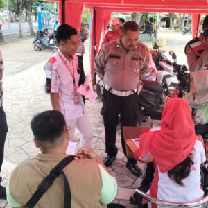 *Peringati May Day, Polres Probolinggo Buka Layanan Bengkel Gratis dan Samsat Keliling*