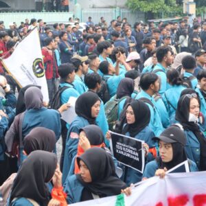 *May Day Kondusif, Kapolrestabes Surabaya Sampaikan Apresiasi untuk Serikat Pekerja dan Mahasiswa*