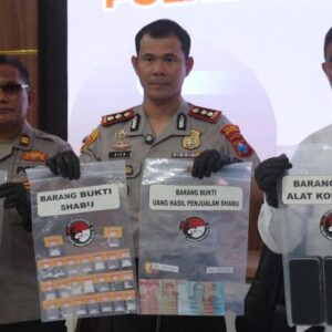 *Polres Probolinggo Kota Ungkap Narkoba Amankan 9 Tersangka Pengedar Sabu*