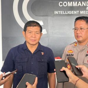 *Polrestabes Surabaya Amankan Tersangka Pencurian Sandaran Kursi Besi Fasilitas Umum*