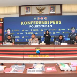 *Polres Tuban Amankan Tersangka Komplotan Pencuri Sapi*