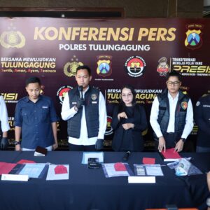 *Polres Tulungagung Ungkap Fakta Baru Kasus Dugaan Peredaran Pupuk Tidak Terdaftar*