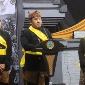 *Yadnya Kasada 2026, Kapolres Probolinggo Dikukuhkan sebagai Warga Kehormatan Suku Tengger*