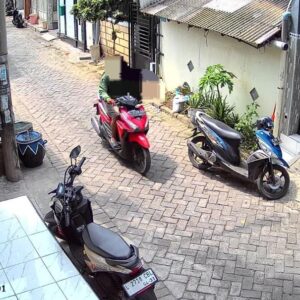 *Kurang dari 24 jam Polsek Kenjeran Ungkap Curanmor di Tambak Wedi, Tersangka dan Motor Curian Diamankan*