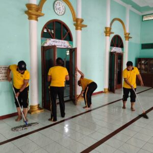 *Sambut Hari Bhayangkara ke-80, Polres Madiun Gelar Bakti Religi Serentak di Sejumlah Tempat Ibadah*