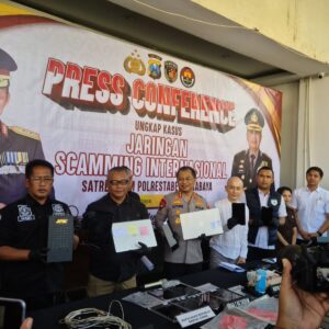 *Polrestabes Surabaya Amankan 45 Tersangka Hasil Pengembangan Penyidikan Kasus Siber Internasional*