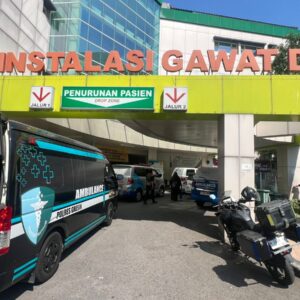 *Polres Gresik Beri Layanan Ambulans Gratis untuk Masyarakat*