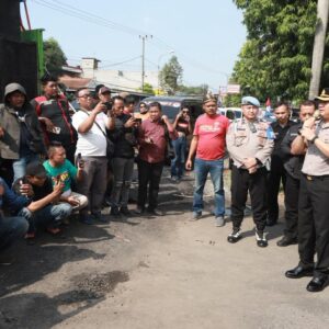 *Polres Jombang Tindak Lanjuti Aspirasi Sopir Truk, Tegaskan Penanganan dugaan Pungli hingga Balap Liar Terus Dilakukan*