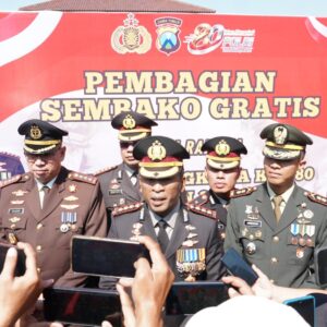 *Hari Bhayangkara Ke-80, Polresta Sidoarjo Salurkan Bantuan 3 ton Beras untuk Masyarakat*