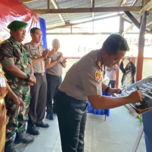 *Kapolres Probolinggo Resmikan Renovasi Polsek Bantaran dan Besuk,Tekankan Optimalisasi Pelayanan Publik*