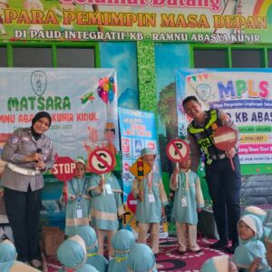 *Polsanak: Polres Lumajang Tanamkan Budaya Tertib Lalu Lintas kepada Anak Sejak Usia Dini*
