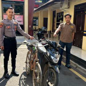 *Polres Pasuruan Kota Amankan Tersangka Pencuri Motor di Pohjentrek*