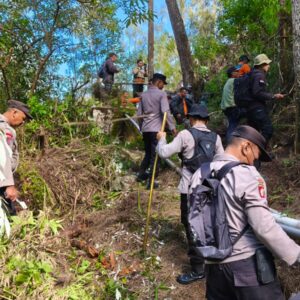 *Polres Magetan dan Perhutani Perkuat Mitigasi Karhutla di Cemorosewu, Bangun Ilaran Api Sejauh 1,8 Km*