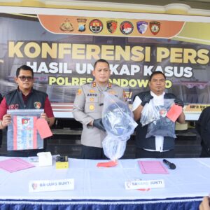 *Polres Bondowoso Amankan Tersangka Percobaan Pembobolan ATM dan Pencurian di Tiga Lokasi*
