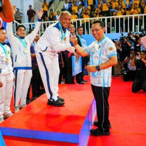 *Kapolri Resmi Tutup Kejuaraan Bulu Tangkis Kapolri Cup 2026, Tegaskan Komitmen Polri Dukung Prestasi Atlet Nasional*