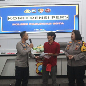 *Polres Pasuruan Kota Bongkar Jaringan Curanmor, Tersangka dan Penadah Diamankan*