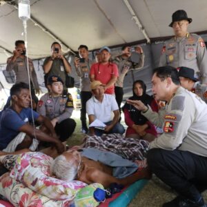 *Astamaops Polri Cek Langsung Posko Pengungsi Gempa NTT, Siapkan Dukungan SAR hingga Layanan Medis