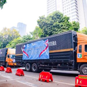 *Polda Metro Jaya Kirim 12 Truk Bantuan Kemanusiaan untuk Masyarakat Terdampak Gempa NTT*