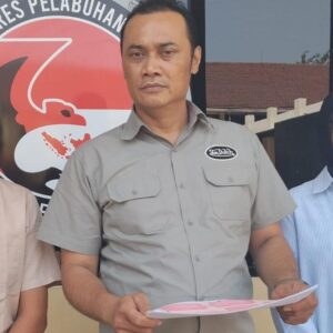 *Polres Pelabuhan Tanjung Perak Ungkap Peredaran Narkoba, Satu Tersangka dan 28 Poket Sabu Diamankan*